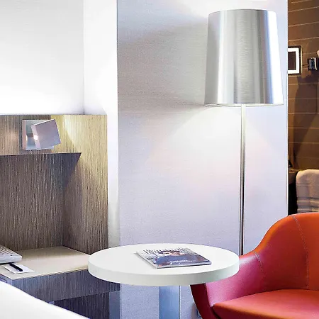 Hotel Firstname 4*