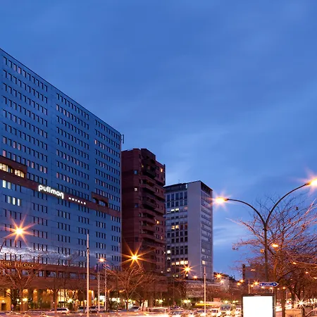 Hotel Firstname Toulouse