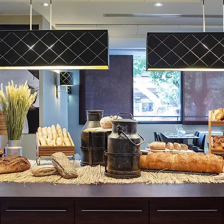Hotel Firstname Toulouse