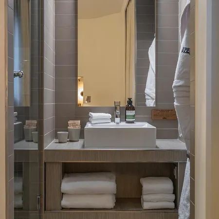 Hotel Firstname Toulouse