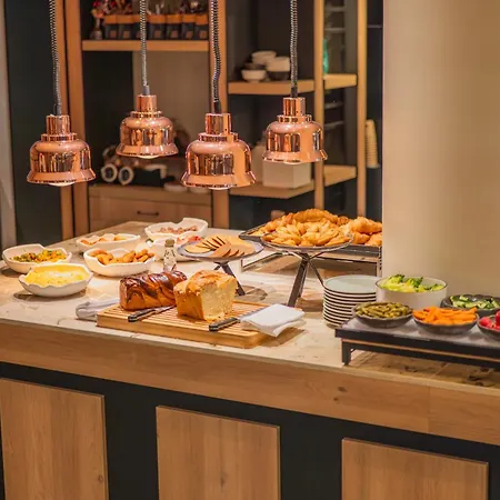 Hotel Firstname Toulouse