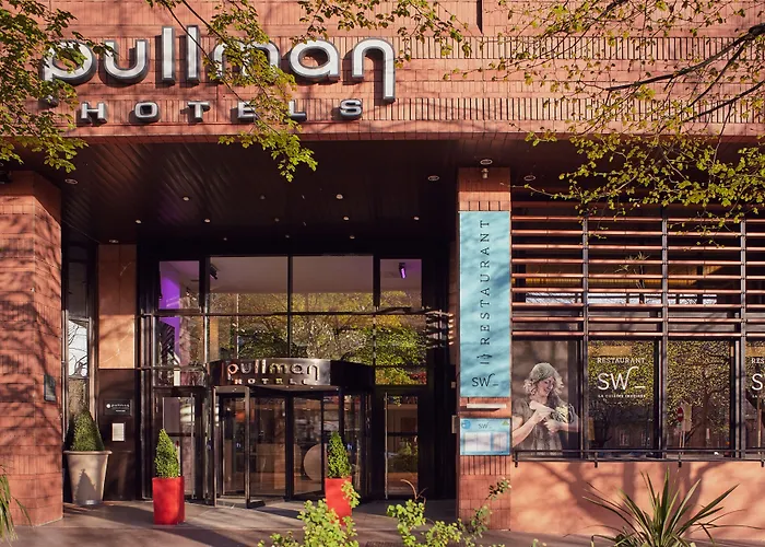 Firstname ホテル 4*