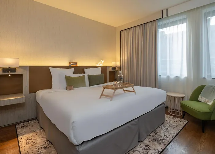 Hotel Firstname Toulouse