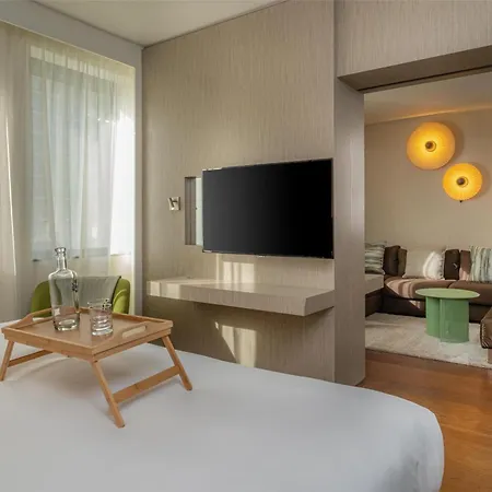 Hotel Firstname 4*
